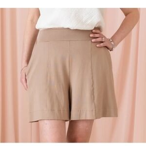 Encircled The Dressy Short Size XXL